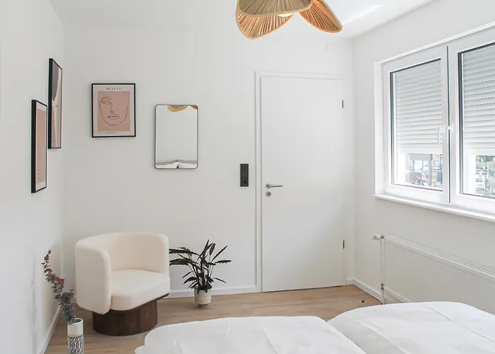 Special - Stadtnah, Balkon, Parkplatz, E-ladestation, Gitterbox Fuer Fahrraeder, Fitnessstudio Coblença